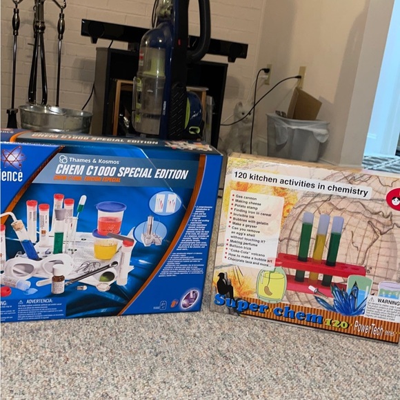 Other - Two Piece Science Kit Set